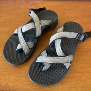 Chaco Women's Sandals Z2 Vibram Classic Strappy Sandals - Size 7 Multicolor